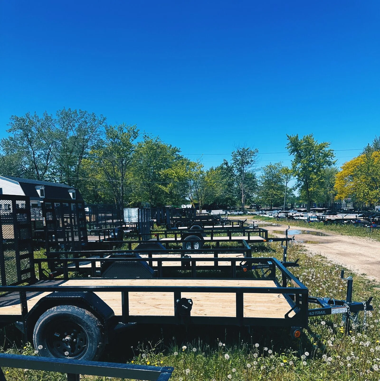 Wide selection of landscape trailers
